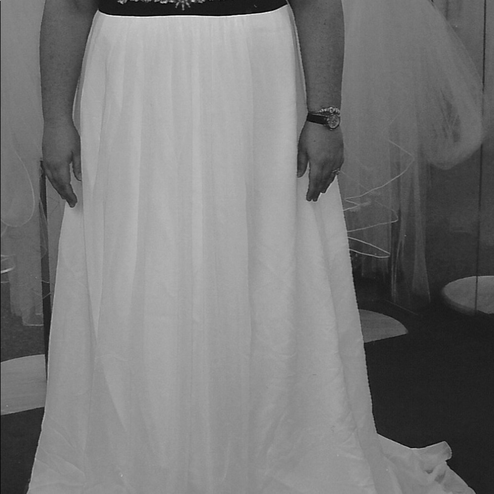 Aline wedding dress $150 - Picture 5 of 5